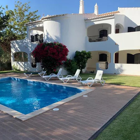 Alto Golf Alvor 아파트